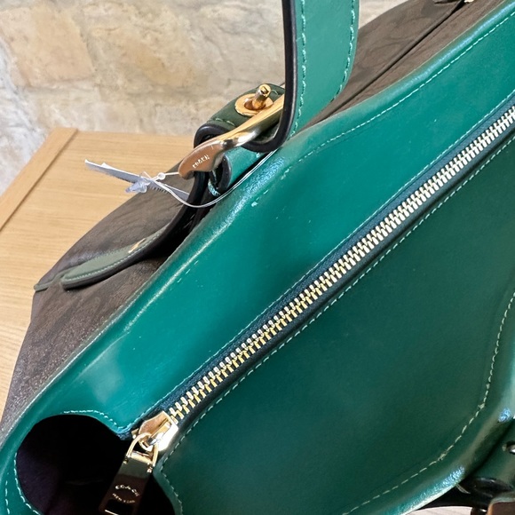 Coach - Picture 8 of 16